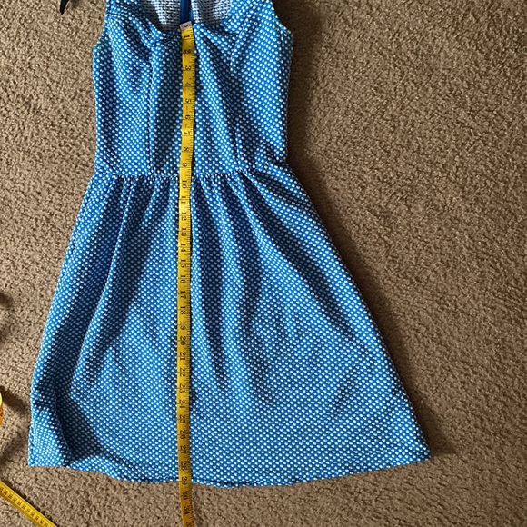 Fun blue and white dress. - Picture 4 of 6
